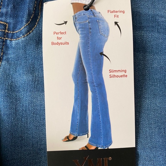 Flared Jeans - Picture 8 of 8